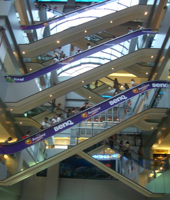 escalators mbk.jpg